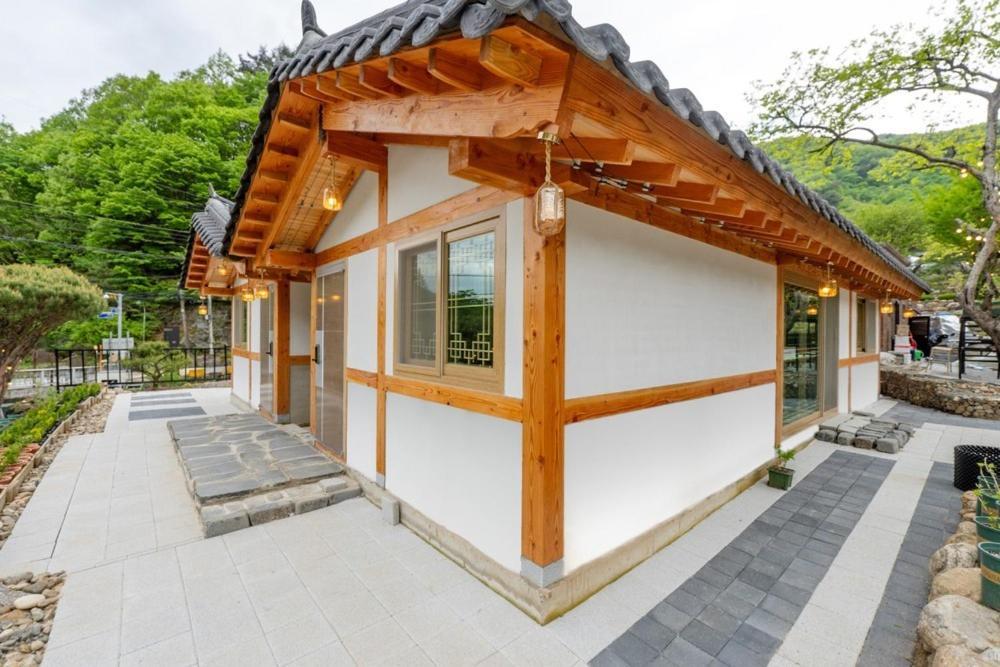 Hadong Hanok Pension The Better Day Exterior photo