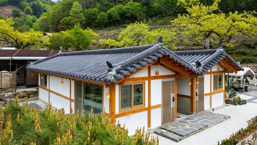 Hadong Hanok Pension The Better Day Exterior photo